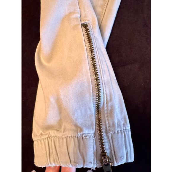 American Eagle Outfitters Super Stretch Gray Brushed cotton pants size 8 Short - Picture 7 of 11